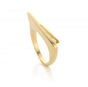 handgemaakte-geelgouden-ring-met-diamant-3