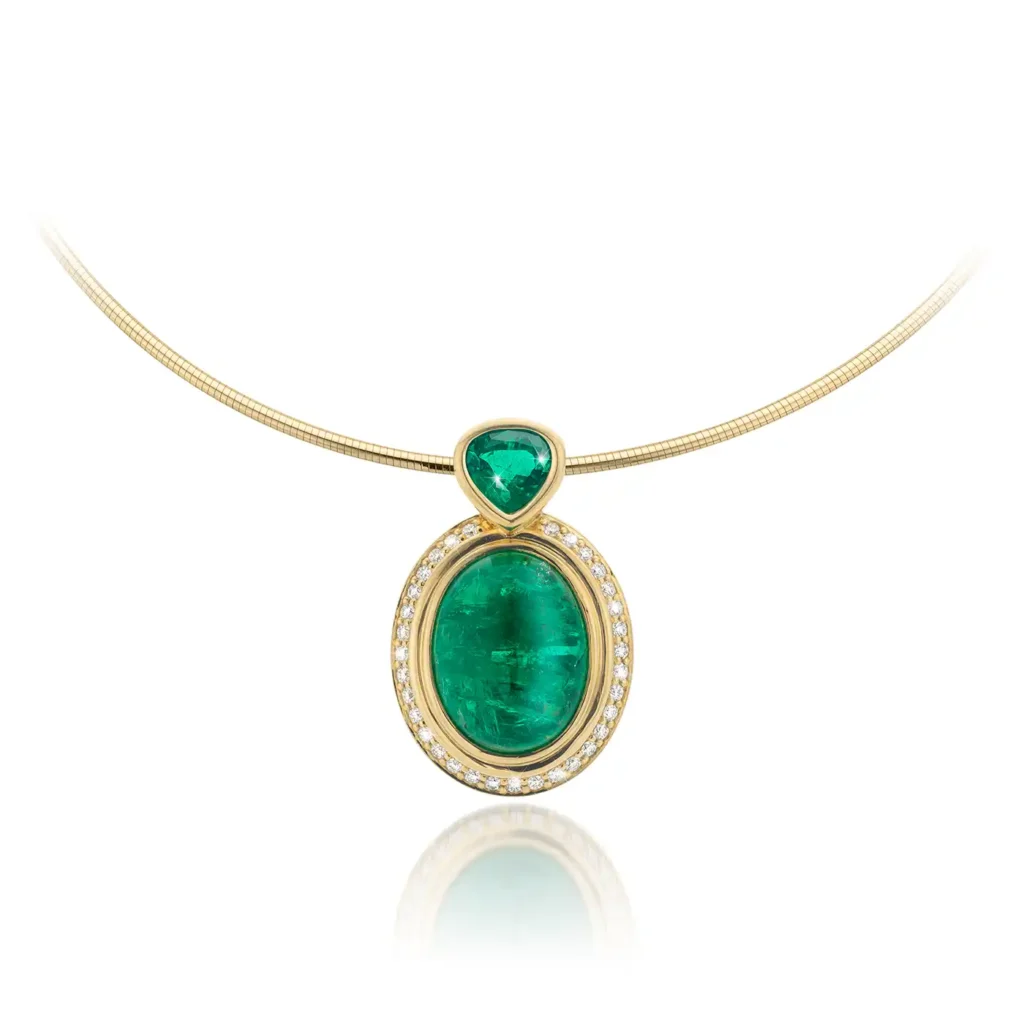 (VERKOCHT) Smaragd hanger cabochon