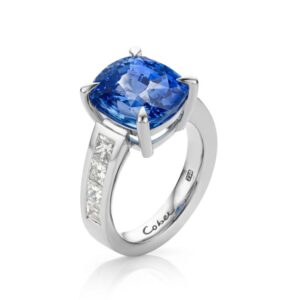 Witgouden ring met grote Saffier