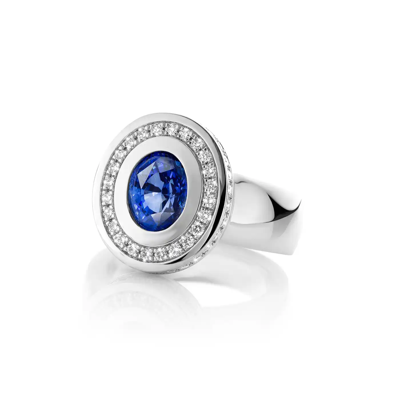 Ring “Ceylon Deco” met blauwe Saffier
