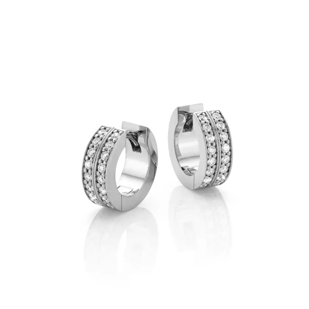 Witgouden creolen met diamanten